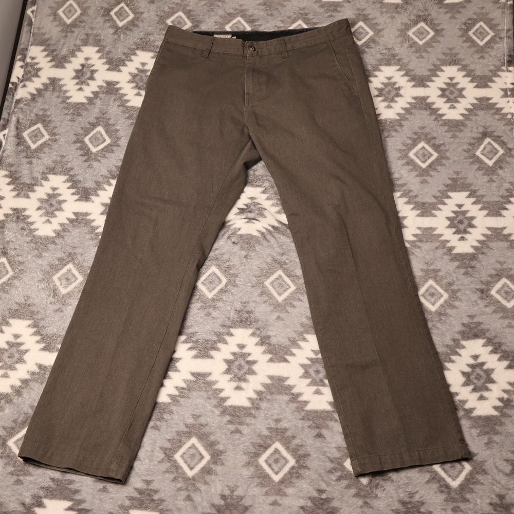 Volcom Corpo Class Mens Chino Pants Size 34 Dark Olive Grey Straight Leg Skate